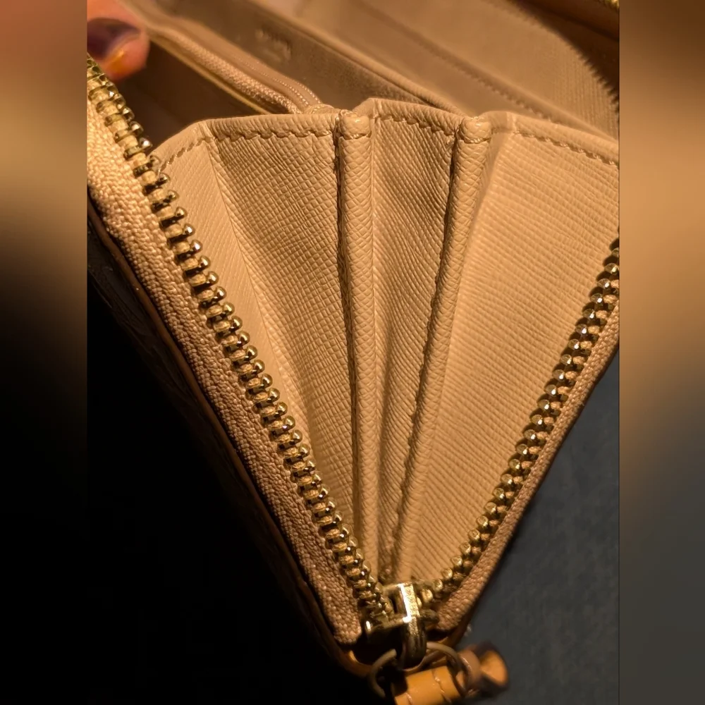 Tan Embossed Women's Wallet - Picture 9 of 10